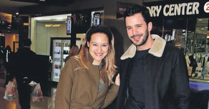 Ünlülerin yüzüğe ihtiyacı yok