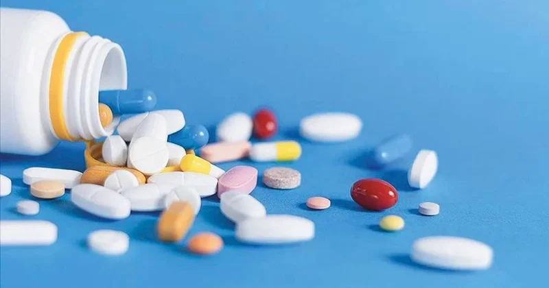 Hem doğayı hem ilacı öldürüyor… Mikroplastikler antibiyotik direncini düşürüyor