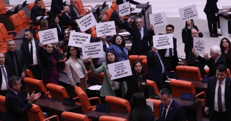 DEM Parti den Meclis te Suriye protestosu