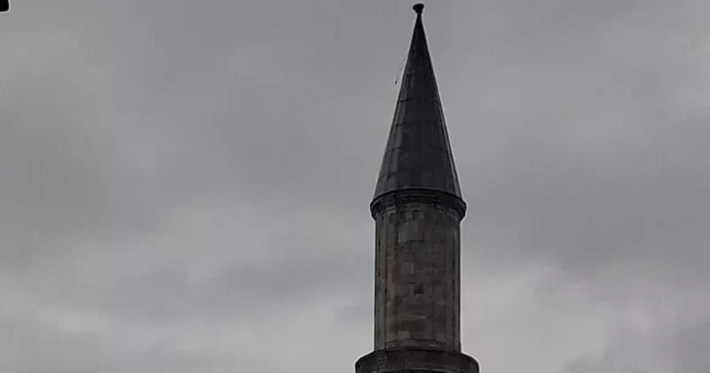 Ayasofya Camii, Mimar Sinan Minaresinin alemi düştü