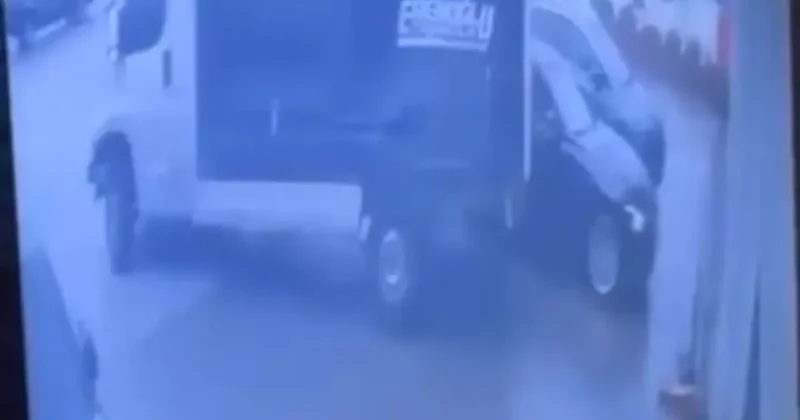 Bursa da Fırtına Hayatı Felç Etti