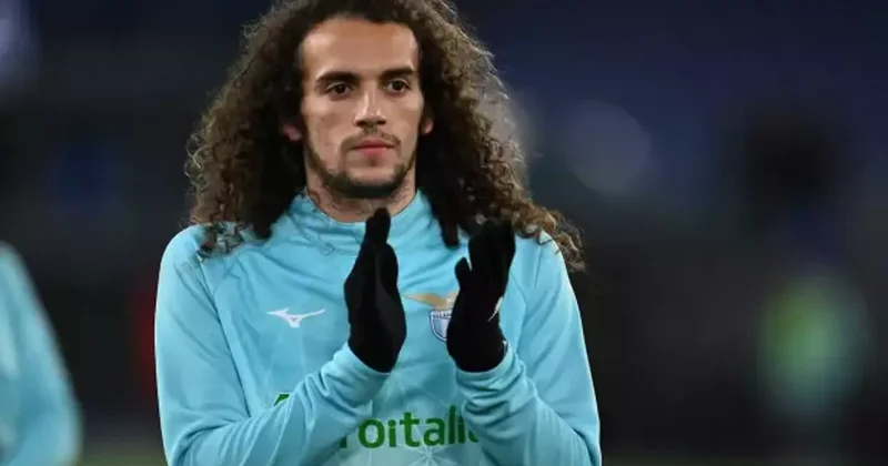 Daha İstanbul a inmeden şaşırtan talep: Galatasaray için yönetimle konuştu