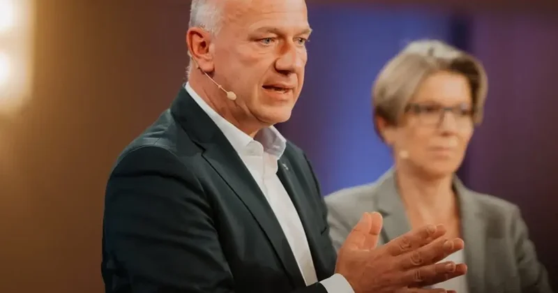 Berlin de Kriz Sırasında Tenis Skandalı