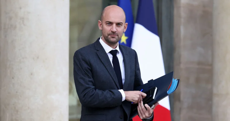 Fransa: Grönland satılık değil Dış Haberler