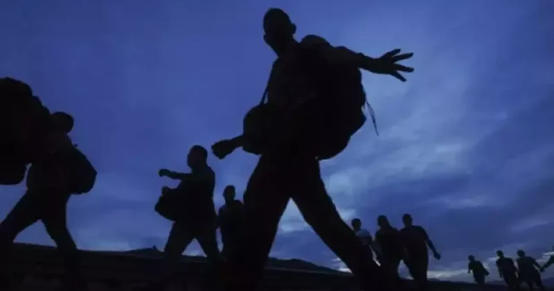 ABD sınırına devasa set! Washington dan yasa dışı göç önlemi