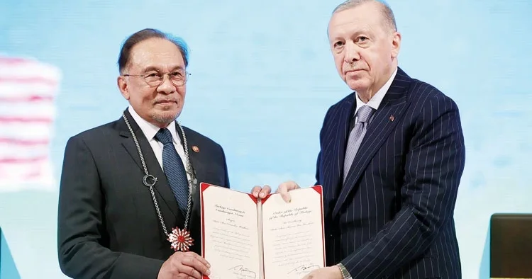 Malezya ile 7 anlaşma