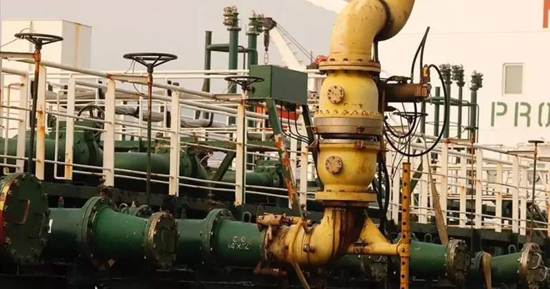 Venezuela resmen duyurdu! Devlete ait petrol şirketi, ABD ye ham petrol satacak