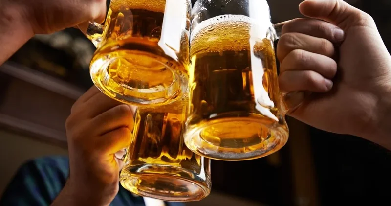 İçkiye dev zam! Biradan rakıya, viskiden votkaya adeta yağdı!