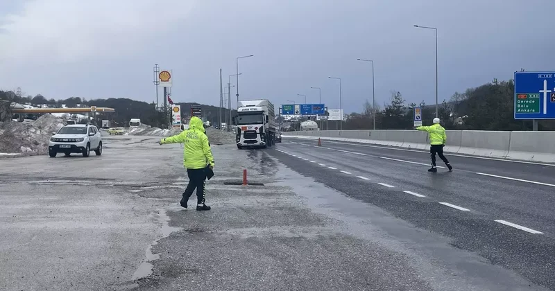 Bolu Dağı nda zincirsiz ticari araçlara geçit verilmedi
