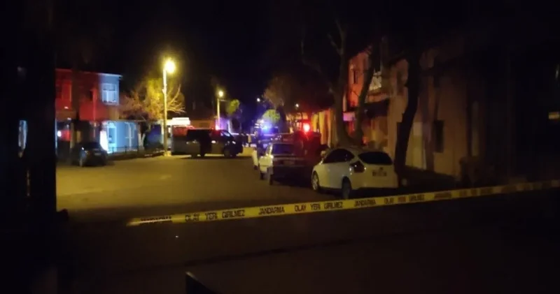 Manisa da içki masasındaki 3 arkadaş tüfekle birbirlerini vurdu: Biri cezaevinden yeni salınmıştı