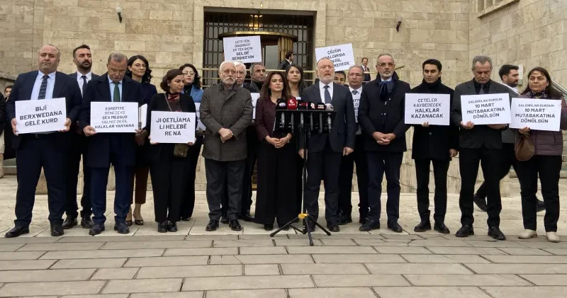 DEM Parti Milletvekillerinden Halep tepkisi: IŞİD’liler yine sahnede, 10 bin kişinin katledilmesini mi bekliyorsunuz!