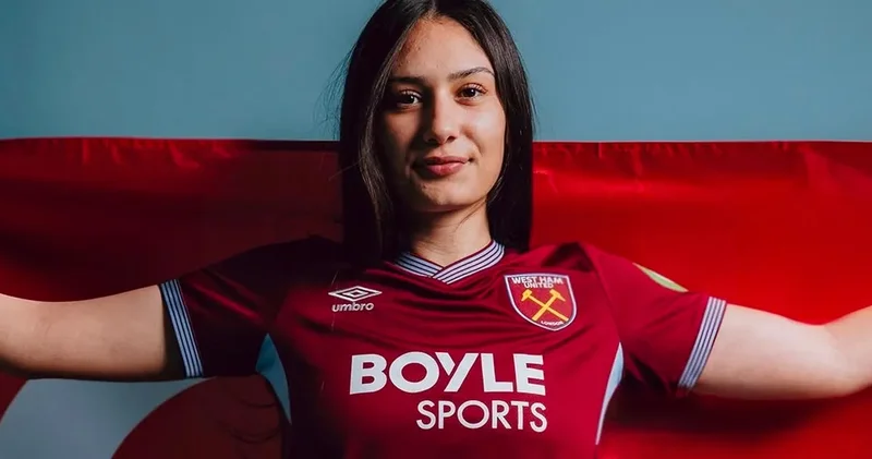 Selin Cemal Başdüdükçü İngiltere nin en üst ligine transfer oldu