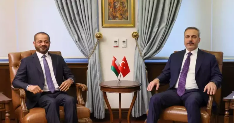 Dışişleri Bakanı Fidan Ummanlı mevkidaşıyla bir araya geldi