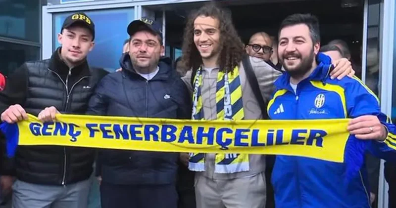 Guendouzi İstanbul a geldi: İnişi olay oldu, yer yerinden oynadı