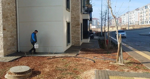 Adıyaman Belediyesi nden Örenli TOKİ de haşereyle mücadele Adıyaman Haberleri