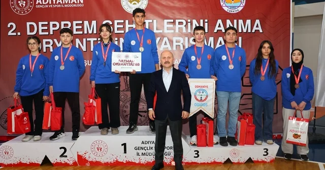 Adıyaman da sporcular madalyaları depremde ölenlerin adına aldılar Adıyaman Haberleri