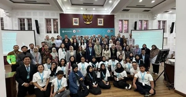 Anadolu Üniversitesi, Endonezya da Türk Üniversiteleri Eğitim Fuarı nda temsil edildi Eskişehir Haberleri