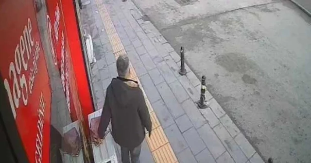 İmamın sahibi gelir alır diye bıraktığı çantayı kaşla göz arasında çaldı Bankta bulunan çantanın, bırakıldığı klima fanı üzerinden çalınması kameraya yansıdı Karaman Haberleri