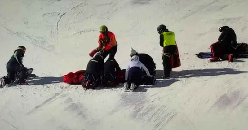 Olimpiyatlarda yürekler ağza geldi: 10 dakika boyunca hayatta tutmaya çalıştılar