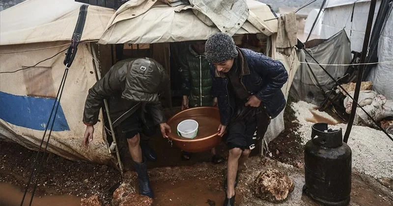 Sağanak sonrası 10 mülteci kampı sular altında kaldı Sözcü Gazetesi