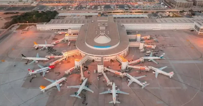 Türkiye de geçen ay hava yollarında 17,8 milyon kişiye hizmet verildi