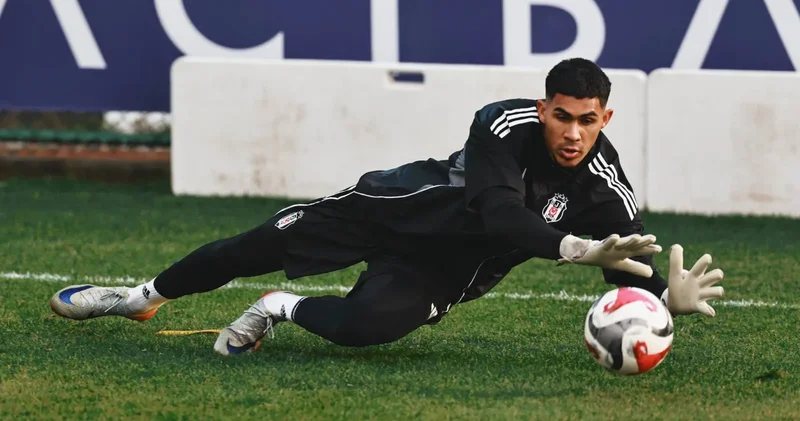 Beşiktaş ta Agbadou, Murillo ve Devis Vasquez, ilk idmanına çıktı