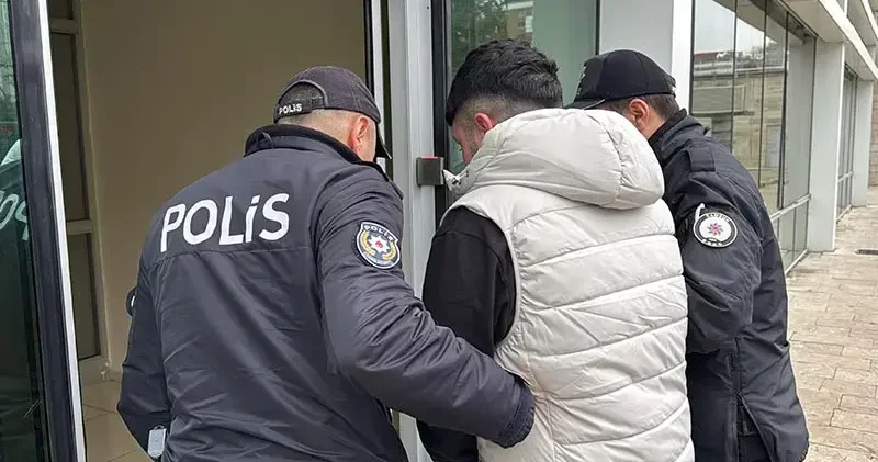 Trabzonspor’a taşlı saldırı düzenleyen 6 şüpheliden 5’i adliyede