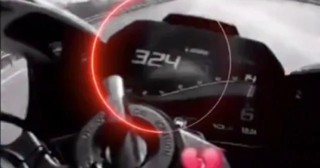 Otobanda 324 Km hıza ulaşan motosikletli ölüme meydan okudu Hatay Haberleri