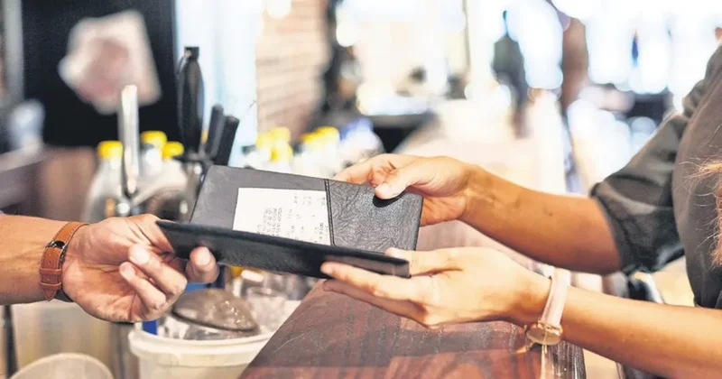 Servis ücretini menüye yansıtana ceza kesiliyor