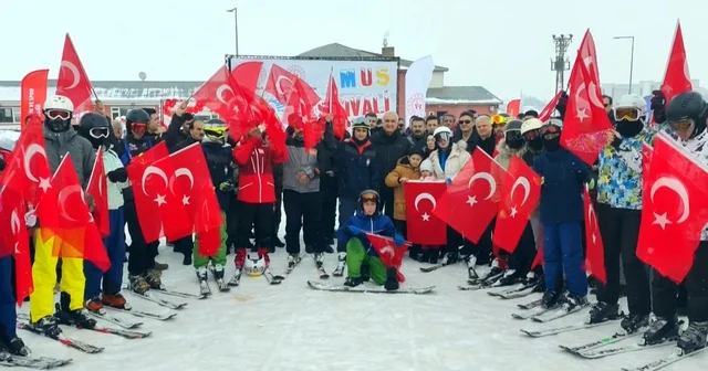 Kar Festivali nde kızak, kayak ve şambrellerle kaydılar Muş Haberleri
