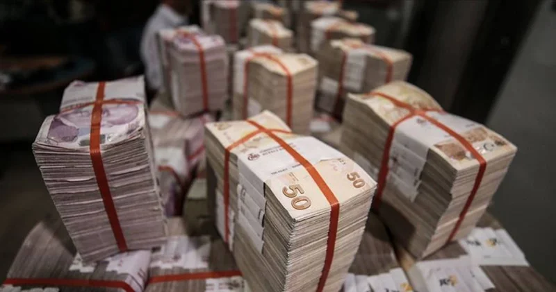 Emekliye kaynak yok denildi: Bütçeden faize bir ayda 453 milyar gitti
