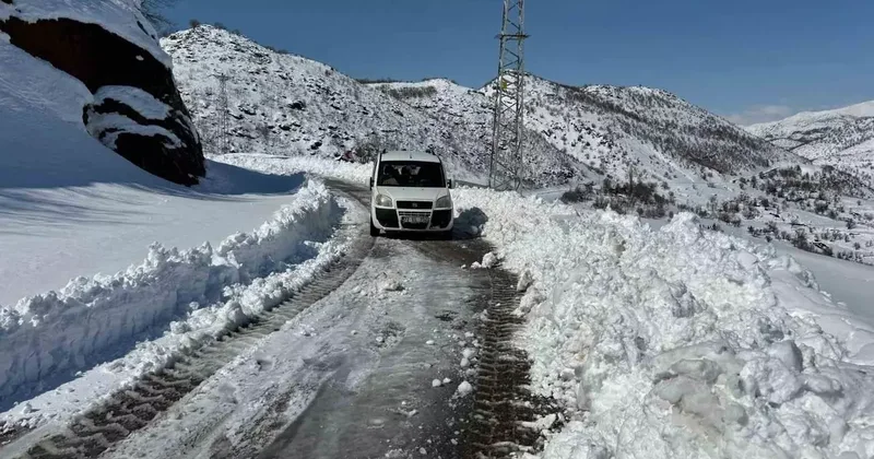 Siirt’te karla mücadele sürüyor: Mahsur kalan vatandaşlar kurtarıldı