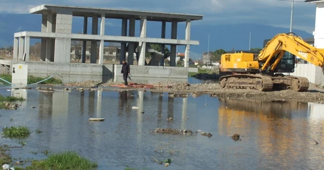 Burhaniye de pis koku yol değiştirtti Balıkesir Haberleri