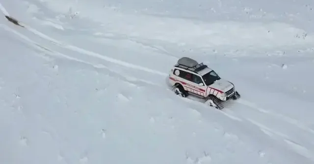 Tatvan da rahatsızlanan hasta paletli ambulansla kurtarıldı VİDEO İZLE