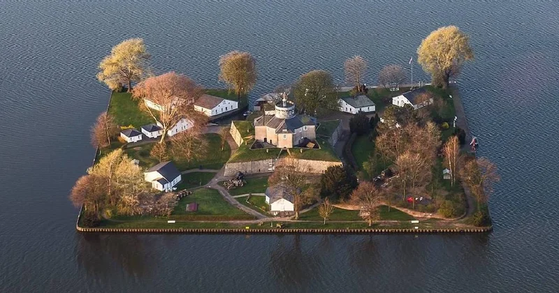 İnsan eliyle inşa edilen ada: Bir gölün kaderini değiştiren kale Sözcü Gazetesi