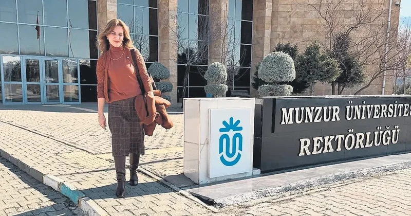 Düğünde at üstünde, şimdi kürsüde