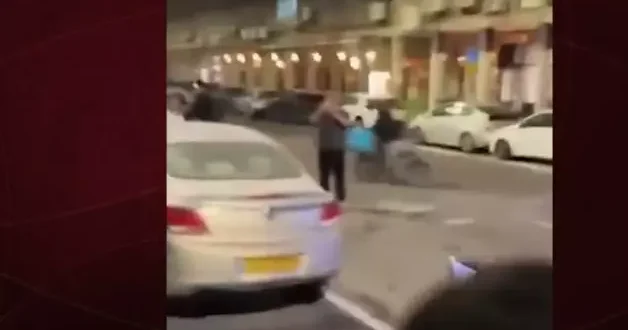 İsrail in vatandaşlarına uyguladığı İran sansürü kamerada! Görüntü çekenler tutuklanıyor...