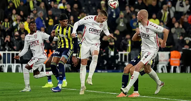 Fenerbahçeye zafer uzatmalarda geldi