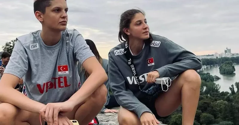 İlkin Aydın dan Galatasaraylı taraftarla laf dalaşına giren Ebrar Karakurt a göndermeli cevap