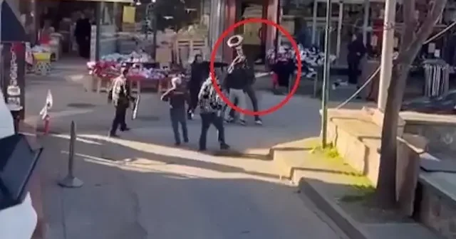 Bursa da esnaf kavgası boks ringini aratmadı VİDEO İZLE