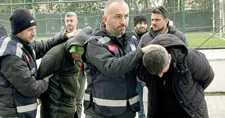 Kahraman kurye kundakçı çıktı