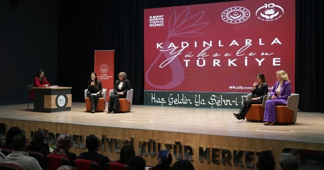 Niğde de 8 Mart Kadınlar Günü programında ilham veren kadınlar sahnedeydi Niğde Haberleri