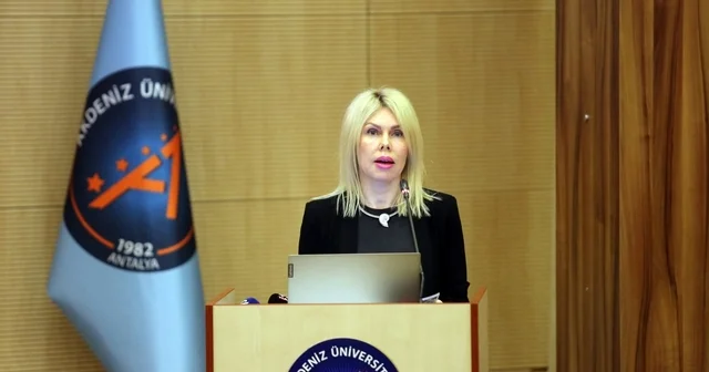 Prof. Dr. Özkan: Kadınlarını geri bırakan toplumun ileri gitmesi imkansız Antalya Haberleri