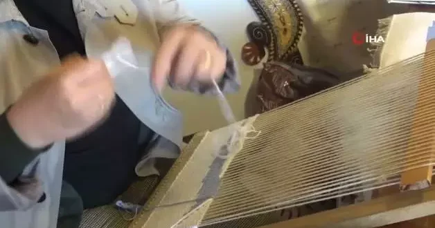 Hatay’da depremzede kadın zanaatkarlar Kültür Sanat Çarşısı’nda atölyelerine kavuştu