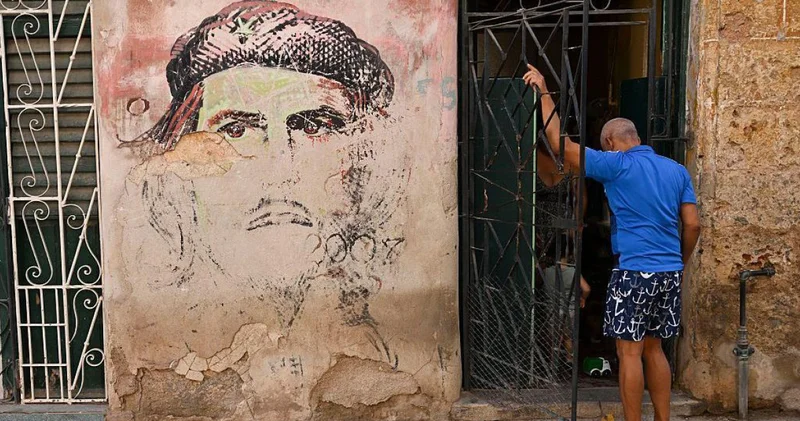 Trump ın listesinde İran dan sonra sırada Küba mı var?