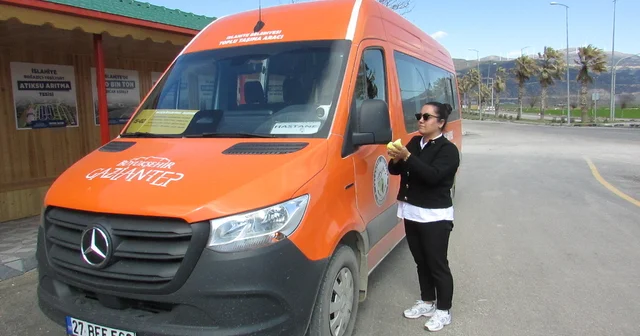 İslahiye de kadın dolmuş şoförü direksiyon başında Gaziantep Haberleri