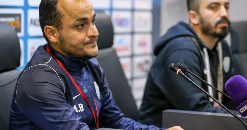 4 maçta 0 çekip düşme hattına çakıldı hala oyuncularını kutluyor