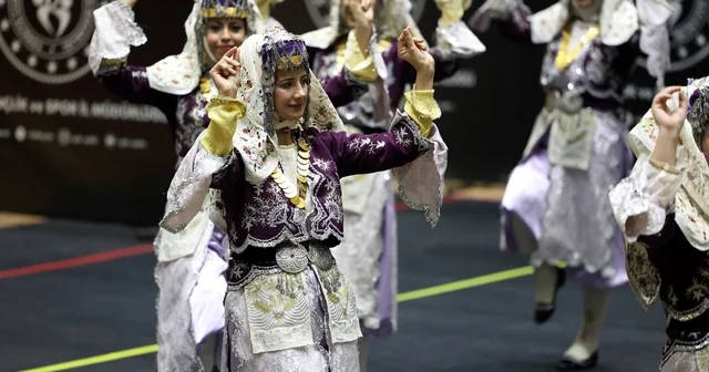 Aydın Büyükşehir Belediyesi Halk Oyunları ekibinden birincilik Aydın Haberleri