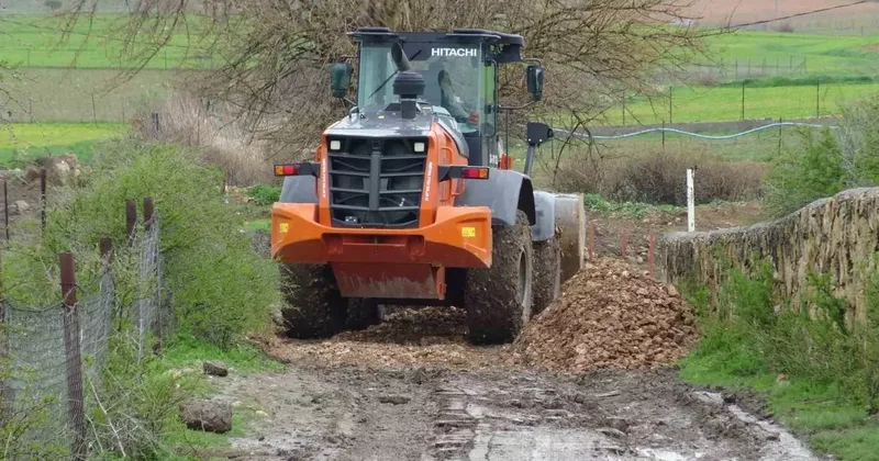 Batman’da araçta mahsur kalan hastanın yardımına ekipler koştu