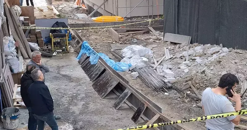 Maltepe’de şantiye şefi 5’inci kattan düşerek hayatını kaybetti